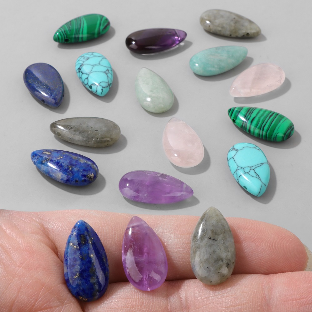 قطعتان من الحجر الطبيعي على شك - مراجعة Jewelry Making Gemstones وسعره